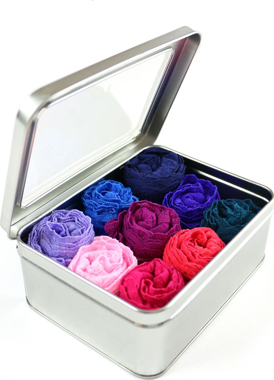 Hanky Panky Nine-Pack Original-Rise Thongs in Tin