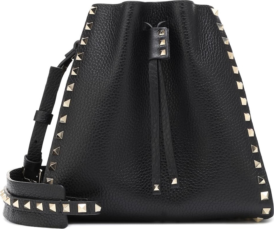 Valentino Valentino Garavani Rockstud leather bucket bag
