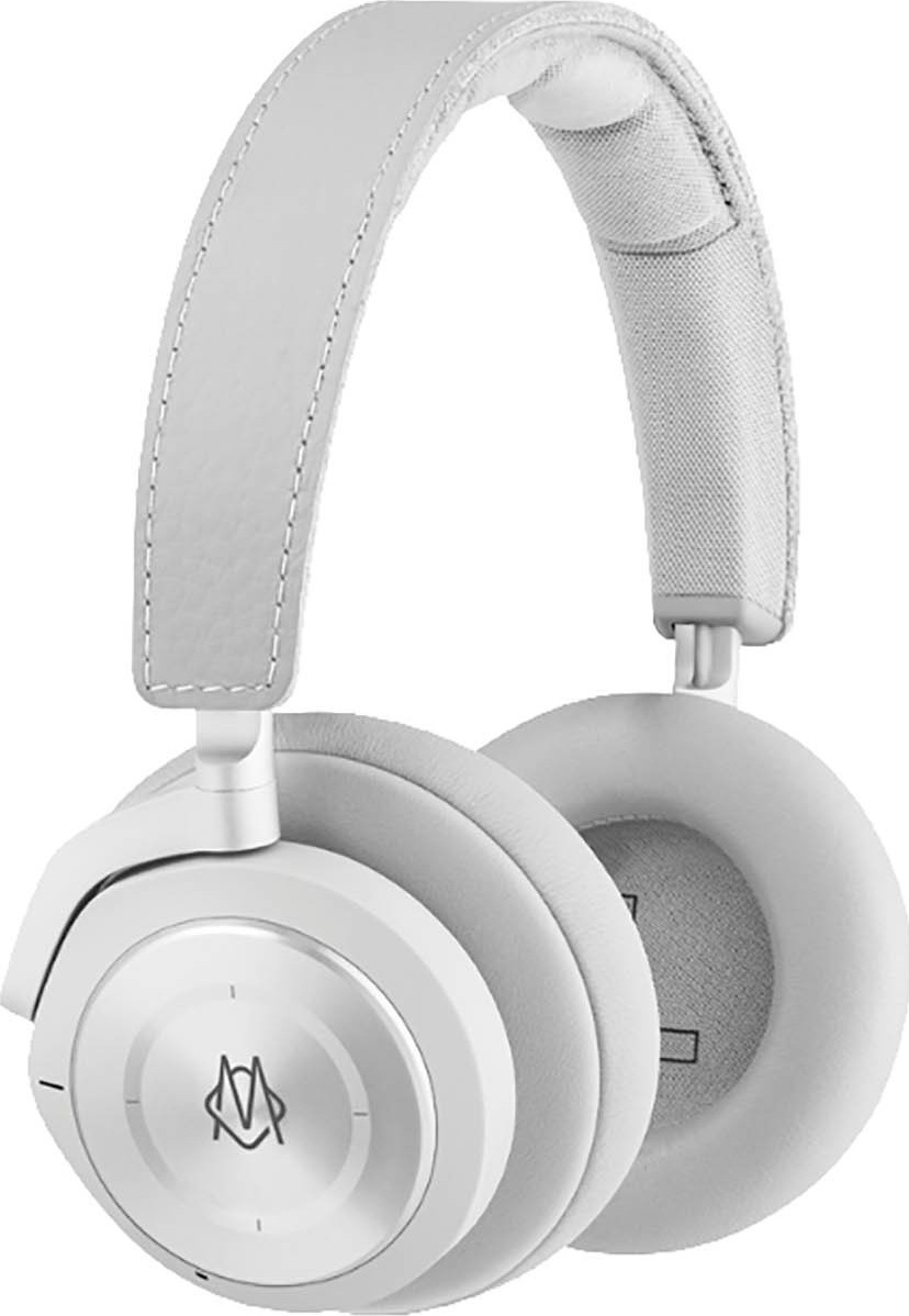 Rimowa Bang & Olufsen x Rimowa Beoplay H9i limited edition