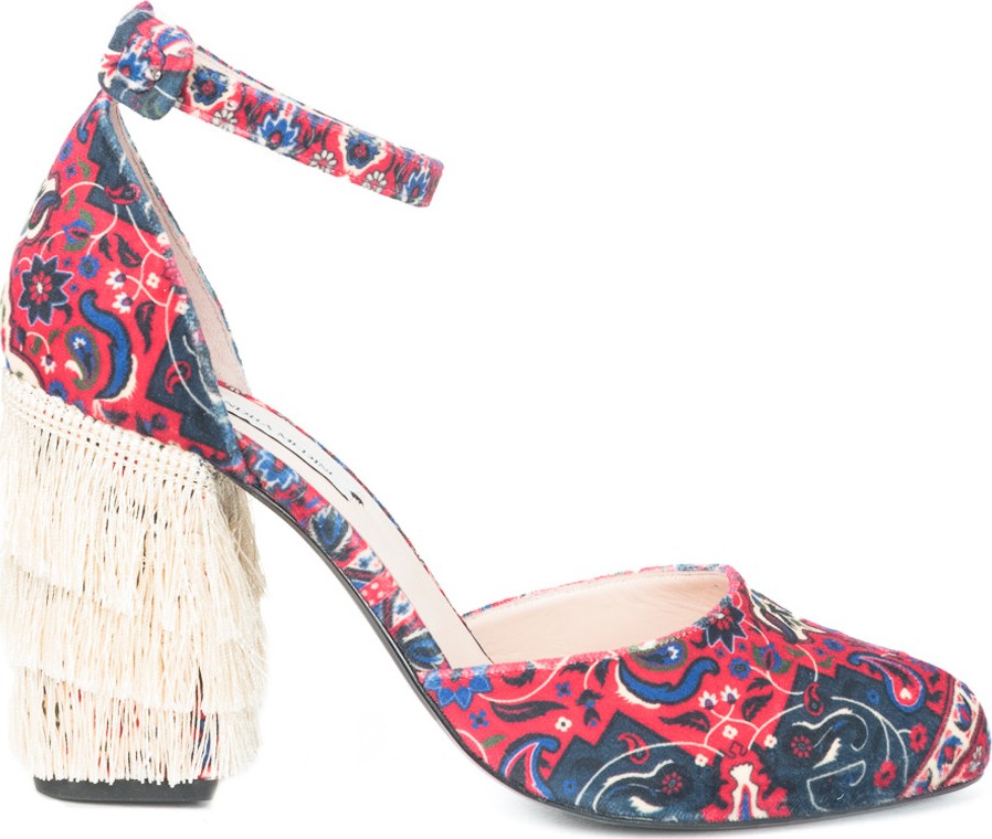 Leandra Medine fringe dorsap pump
