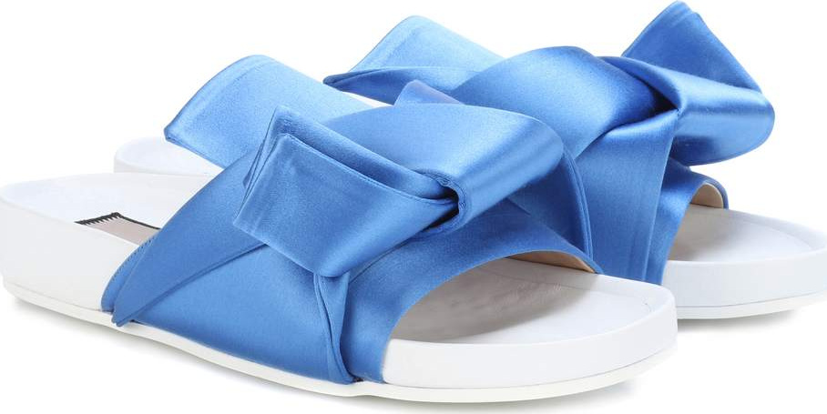 N°21 Satin slides