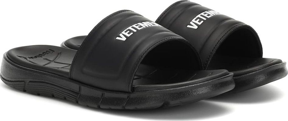 Vetements Rubber slides