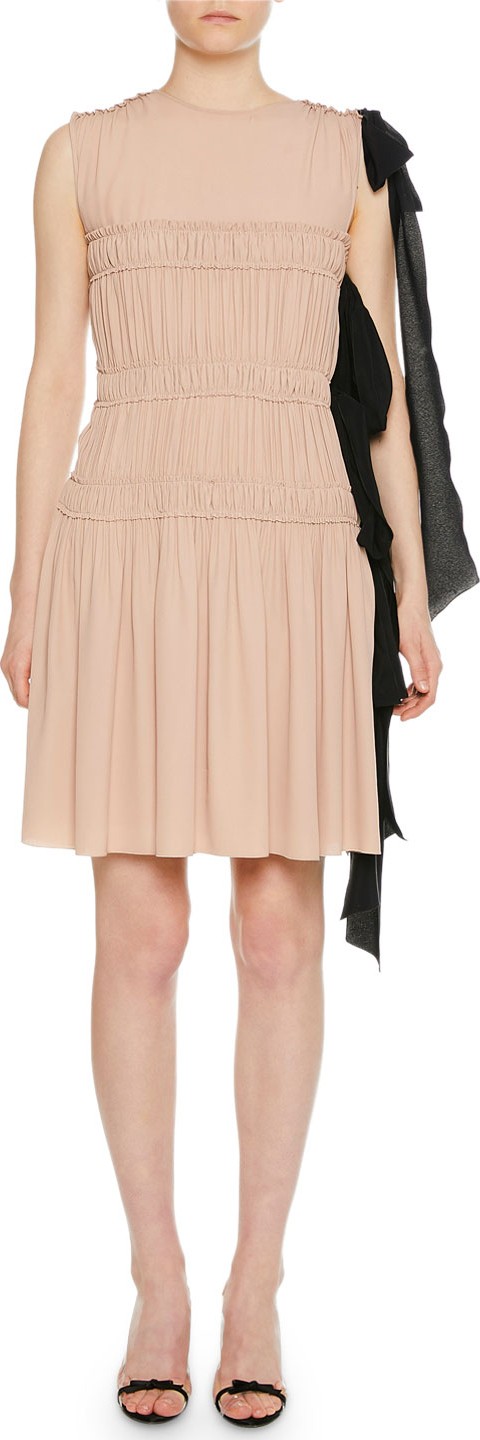 Nº21 Smocked Pleated Dress w/ Side Ribbon