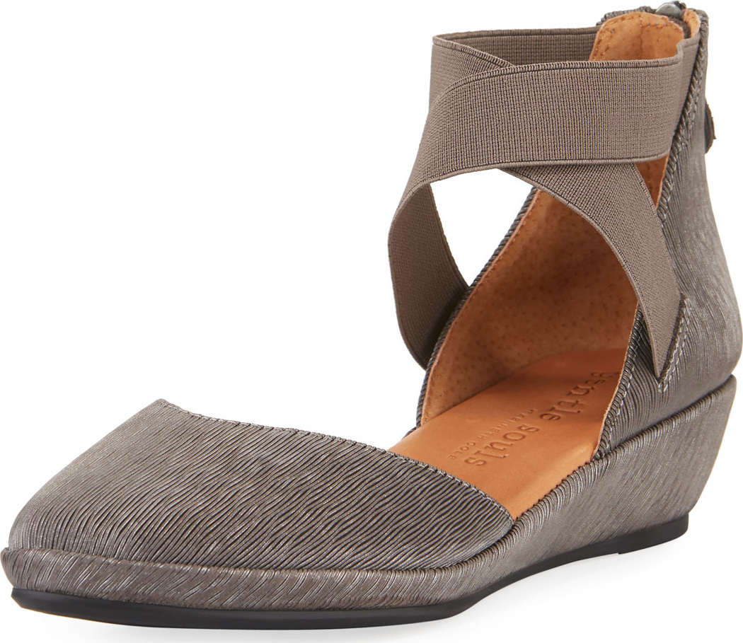 Gentle Souls Noa Elastic Cross-Band Pleated Sandals