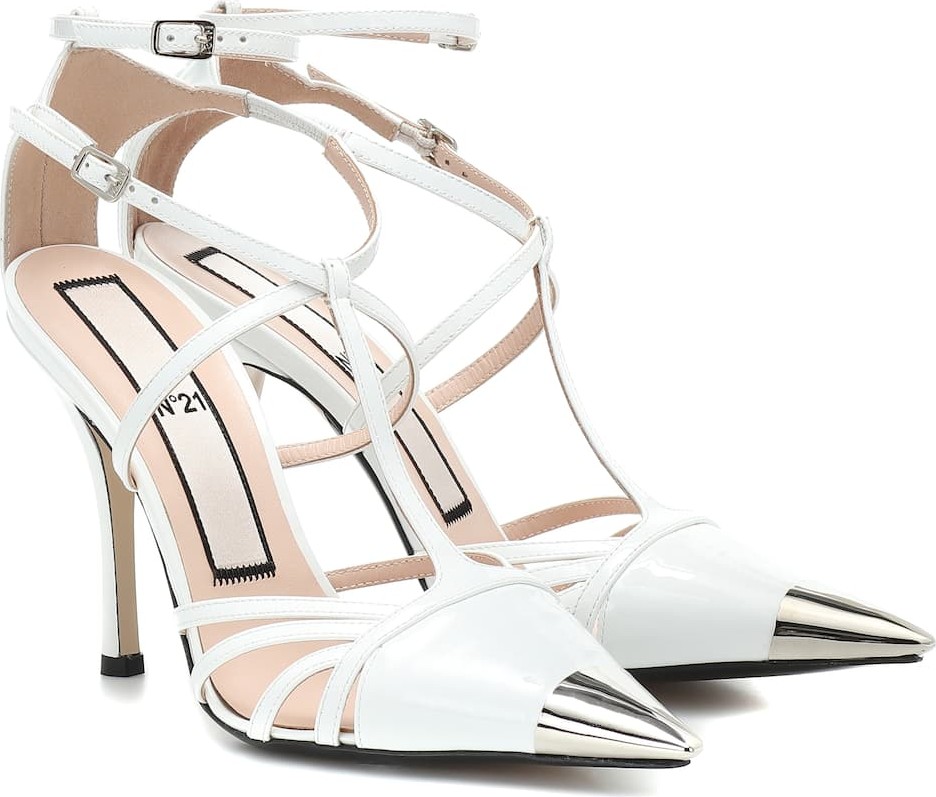 N°21 Patent leather pumps