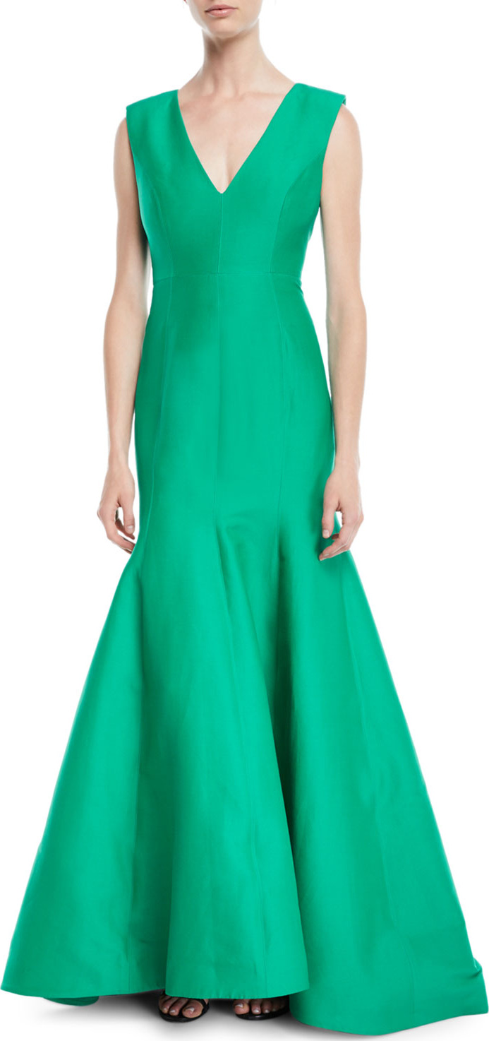 HALSTON HERITAGE Sleeveless V-Neck Trumpet Gown
