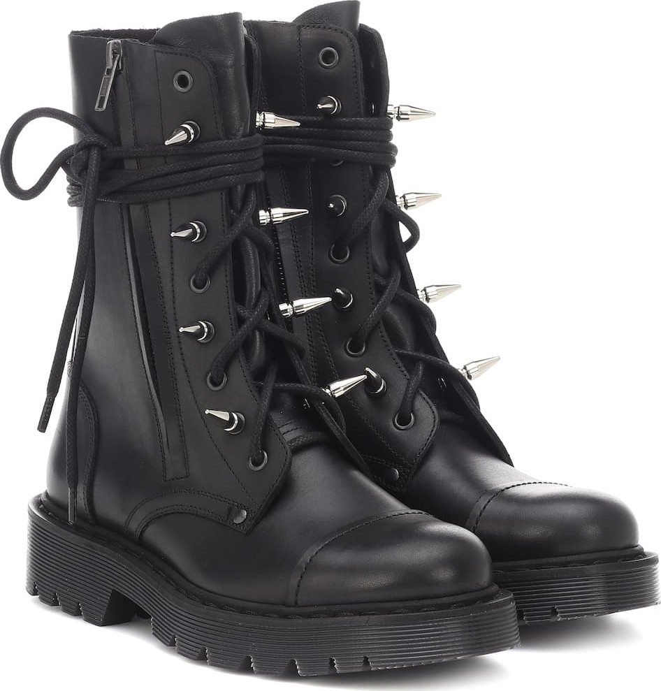 Vetements Studded leather ankle boots