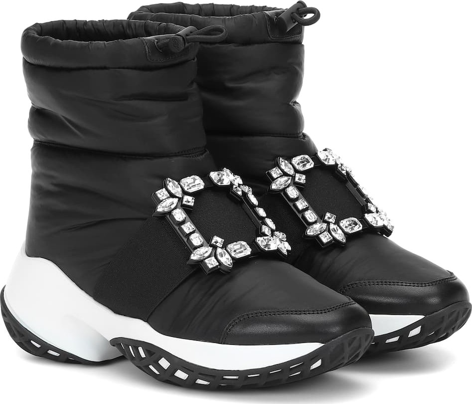 Roger Vivier Viv' Run Snow embellished boots