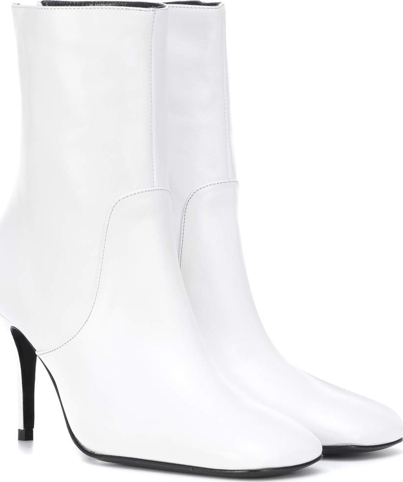 Dorateymur Town and Country leather ankle boots