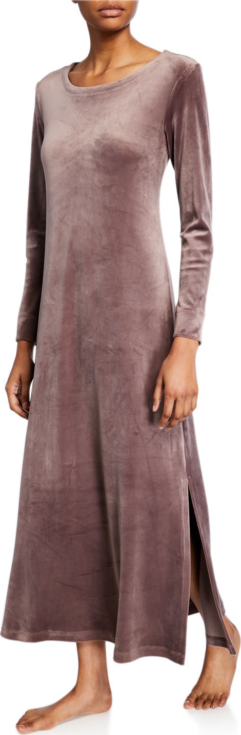 Natori Velour Lounger