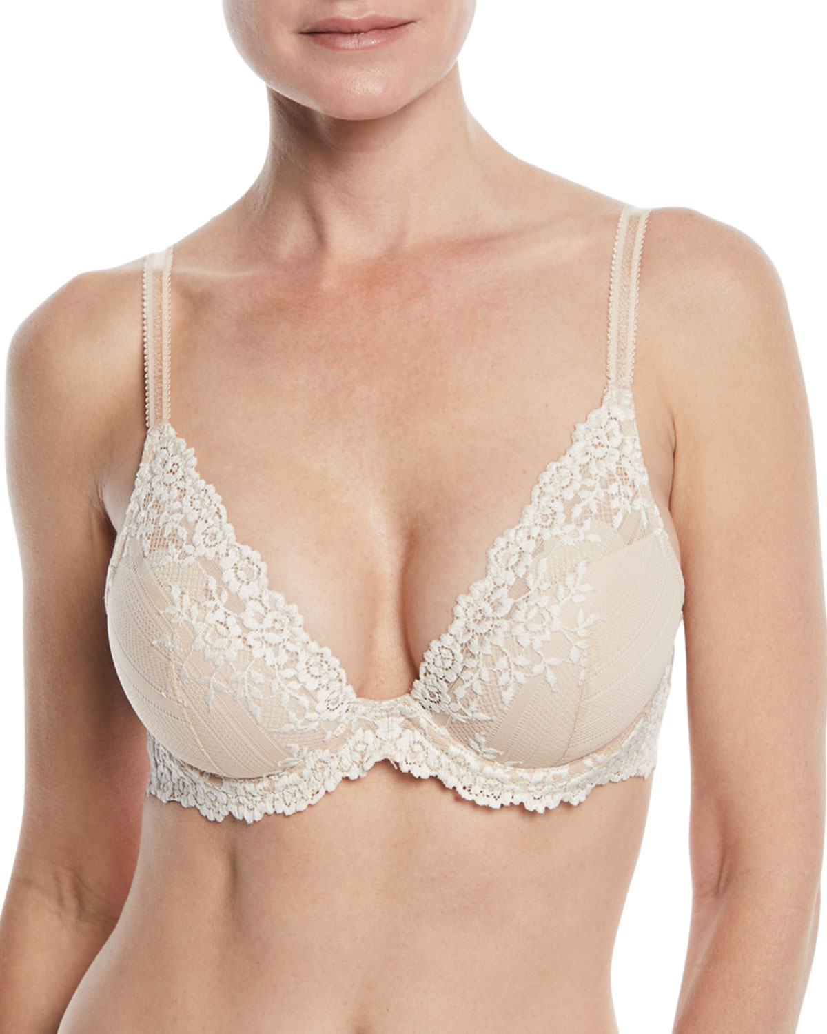 Wacoal Embrace Lace Contour Underwire Plunge Bra