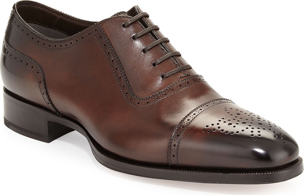 TOM FORD Austin Cap-Toe Oxford Shoe, Brown
