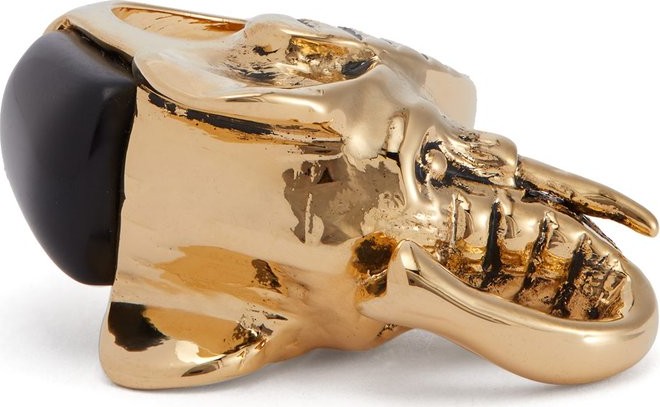 Wai Wai X Betina de Luca elephant ring