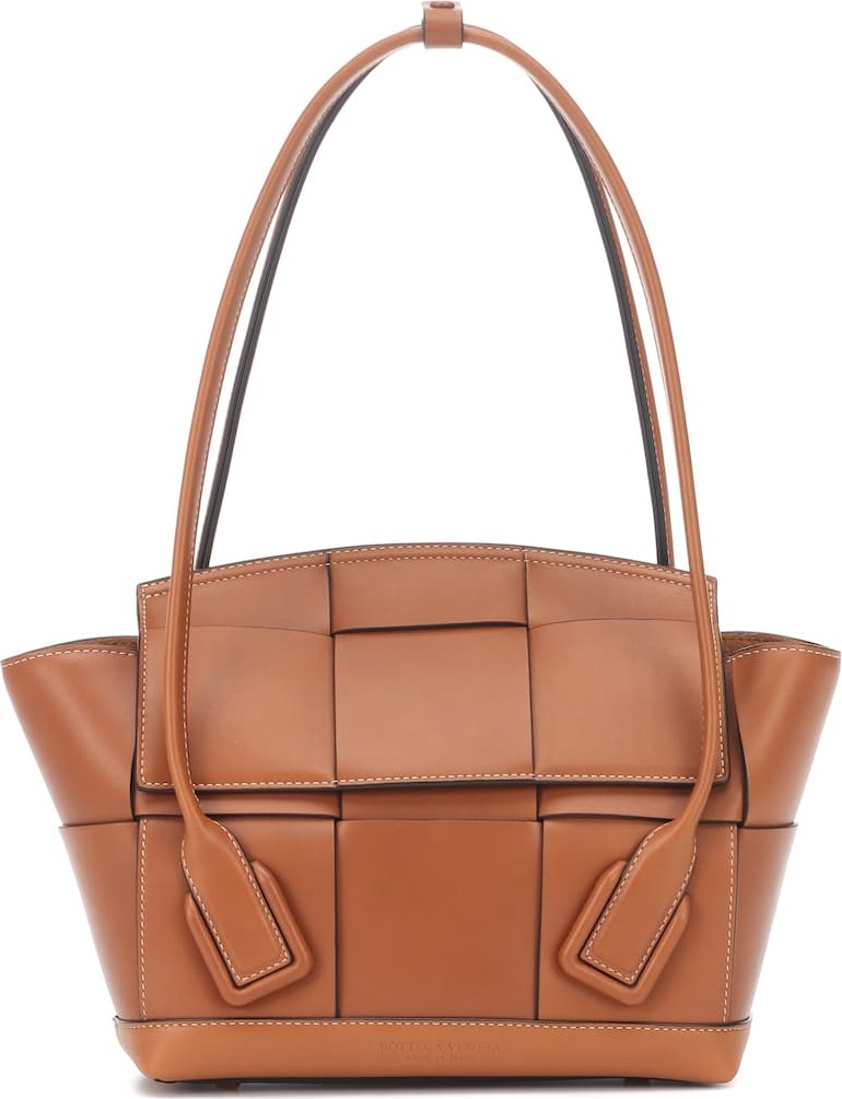 Bottega Veneta Arco 33 leather shoulder bag