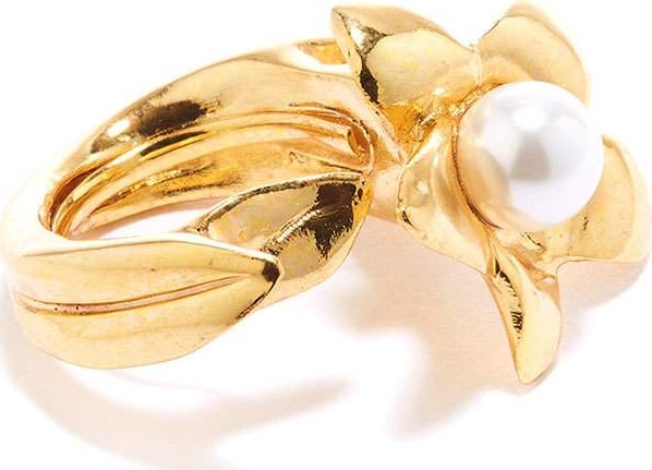 Oscar De La Renta Pearly Flower Ring