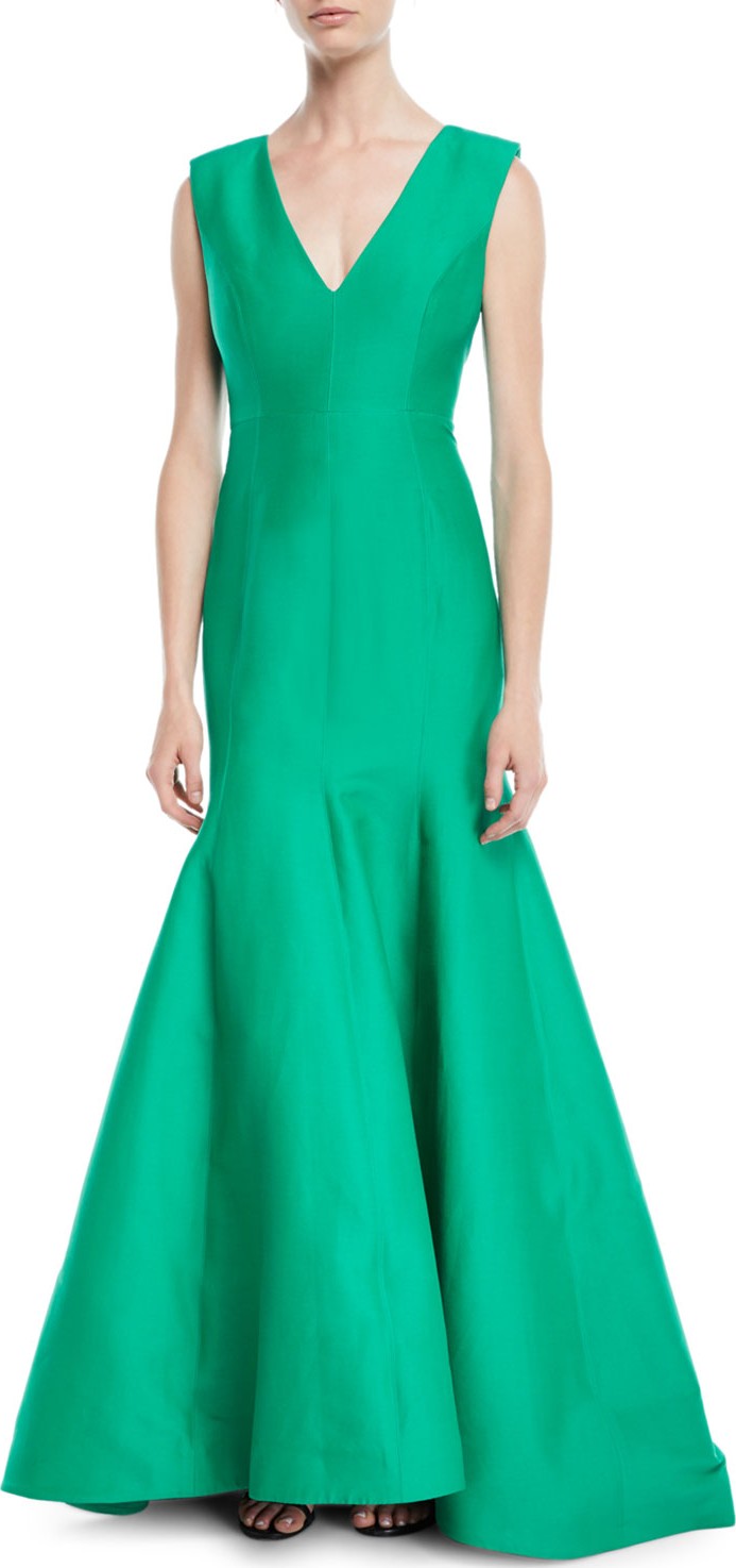 HALSTON HERITAGE Sleeveless V-Neck Trumpet Gown