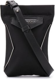 Givenchy - Lettering logo plaque shoulder bag