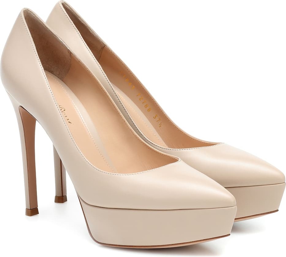 Gianvito Rossi Dasha leather pumps