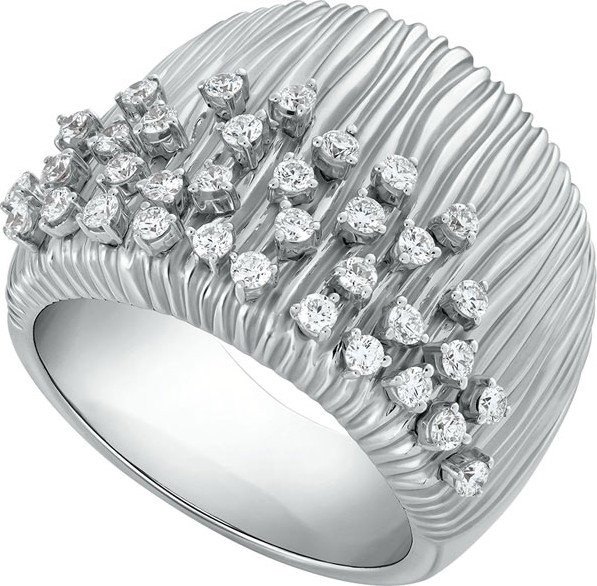 Hueb Plisse 18k White Gold Pleated Diamond Ring
