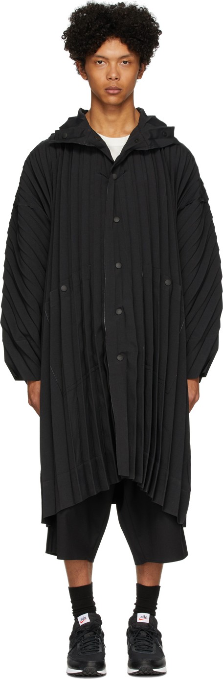 Homme Plissé Issey Miyake Black Edge Coat