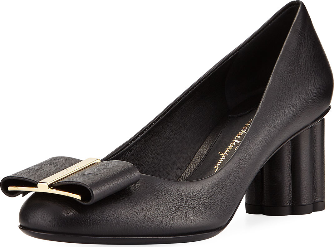 Salvatore Ferragamo Capua 55 Pebbled Leather Pump with Vara Bow, Nero