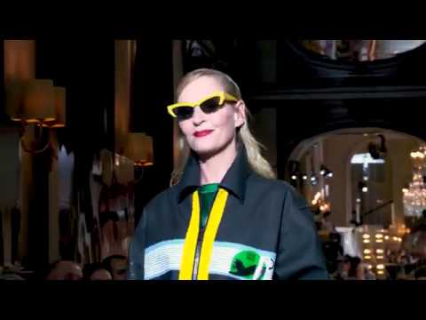 Miu Miu Croisière 2019 Fashion Show video cover