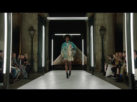 Louis Vuitton Women's Spring-Summer 2019 Show video cover