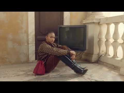 Fendi Women's Fall/Winter 2018-19 Collection: Part video cover