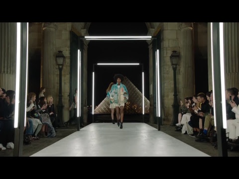 Louis Vuitton Women's Spring-Summer 2019 Show video cover