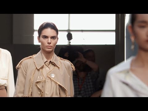The Burberry September 2018 Runway Show, London (4K) video cover