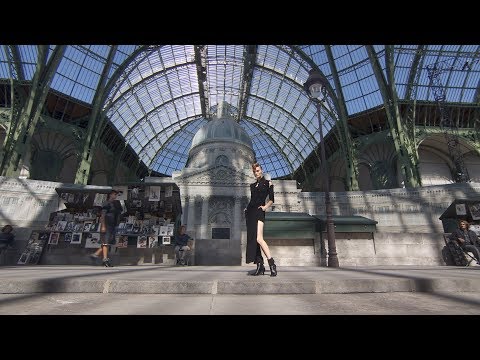 The Fall-Winter 2018/19 Haute Couture Show — CHANEL video cover