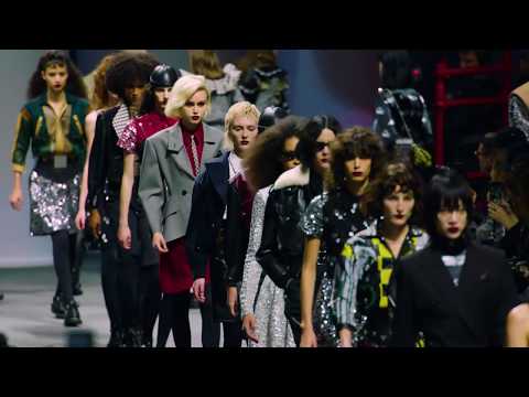 Louis Vuitton Fall-Winter 2019 Fashion Show Finale video cover