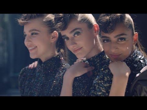 Impressions After the Fall-Winter 2018/19 Haute Couture video cover