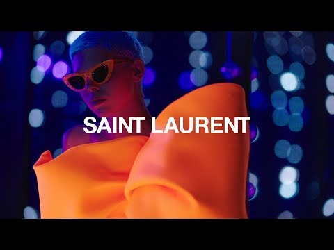 SAINT LAURENT - WINTER 19 SHOW video cover