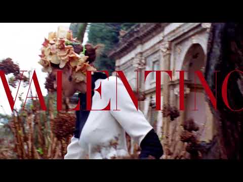VALENTINO PRE FALL 2018 COLLECTION video cover